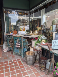 Olde Clutter'd Corner Antiques